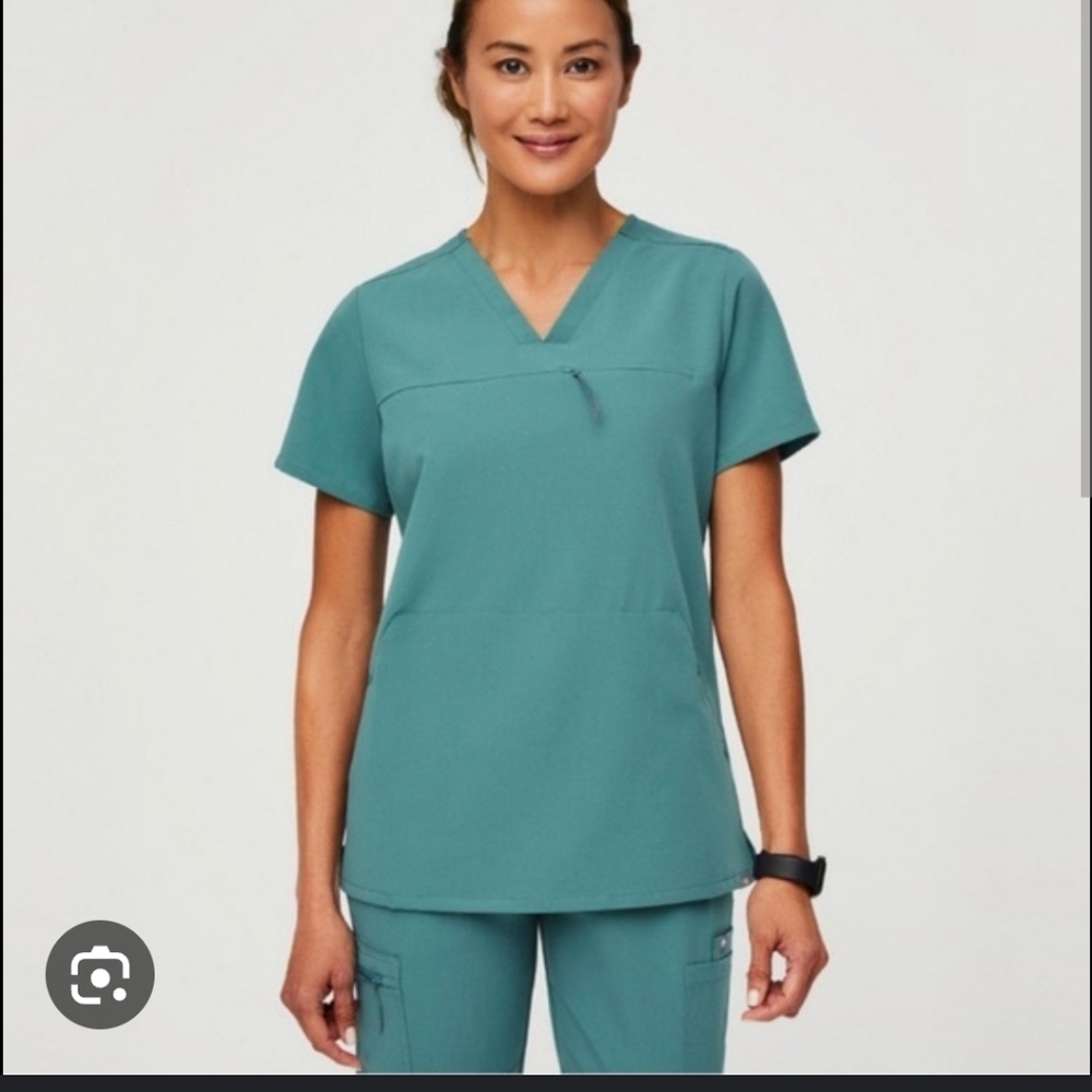 Figs sz. XS Hydrogreen Remix Casma Scrub Top